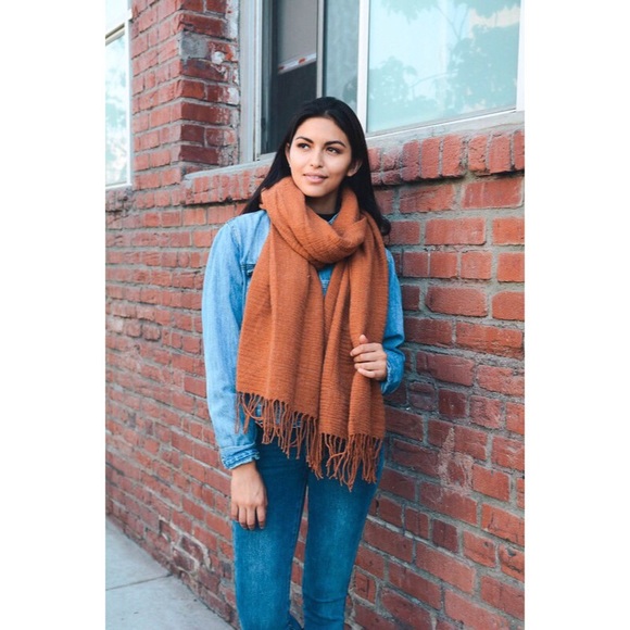 Colby Tassel Scarf - Rust - Picture 3 of 4